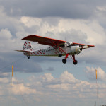 PZL "Gawron"  podejmuje "przesyłkę" z bramki