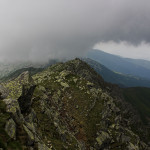 W górach łatwiej określić podstawę chmur - Dziumbir (2043 m n.p.m.) w Niżnych Tatrach, gdzie do chmury sięgnięcie ręką